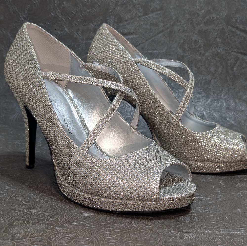 Adrianna Papell Boutique Glitter Silver Strap Pump Heels Gold Accent Sz 10 - Picture 2 of 12